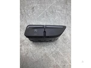 Gebruikte Start/Stop schakelaar Ford Transit Connect (PJ2) 1.5 EcoBlue Prijs € 25,00 Margeregeling aangeboden door Gebr Opdam B.V.