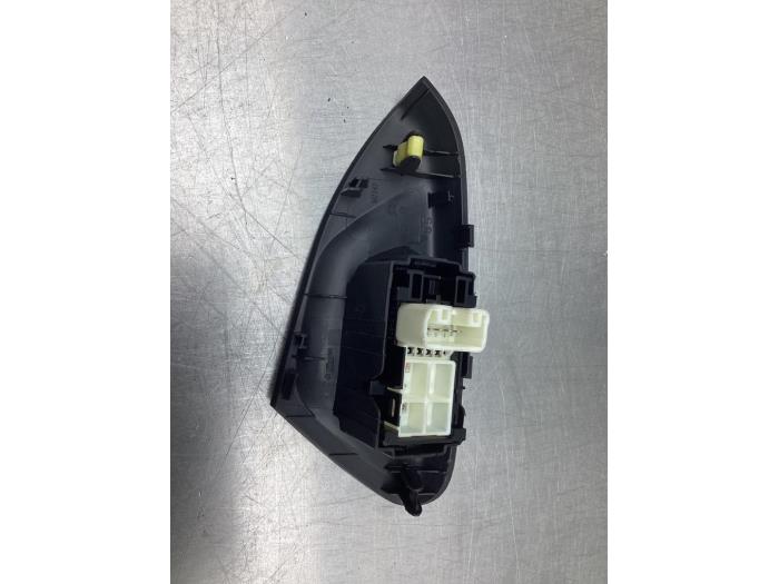 Elektrisch Raam Schakelaar van een Peugeot 108 1.0 12V VVT-i 2018