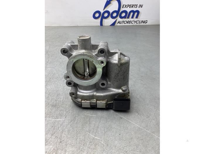 Gebruikte Gasklephuis Nissan Qashqai (J11) 1.3 DIG-T 140 16V Prijs € 75,00 Margeregeling aangeboden door Gebr Opdam B.V.