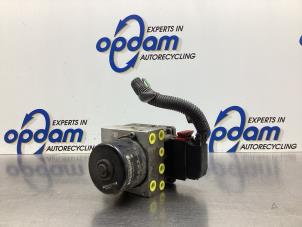 Gebruikte ABS Pomp Peugeot 206 (2A/C/H/J/S) 2.0 GTI 16V Prijs € 68,00 Margeregeling aangeboden door Gebr Opdam B.V.