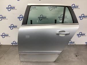 Gebruikte Deur 4Deurs links-achter Opel Astra H SW (L35) 1.7 CDTi 16V Prijs € 90,00 Margeregeling aangeboden door Gebr Opdam B.V.