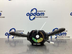 Gebruikte Licht + Raw Schakelaar Fiat Punto II (188) 1.2 60 S Prijs € 36,00 Margeregeling aangeboden door Gebr Opdam B.V.