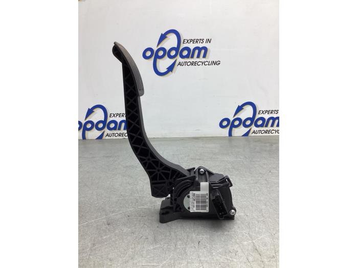 Gebruikte Gaspedaalpositie Sensor Opel Grandland (X) 1.2 Turbo 12V Prijs € 60,00 Margeregeling aangeboden door Gebr Opdam B.V.