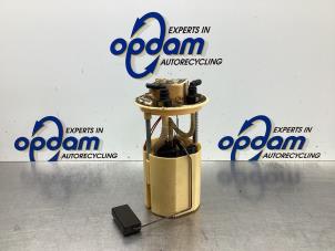 Gebruikte Tank element Pomp Fiat Punto III (199) 1.3 JTD Multijet 85 16V Prijs € 50,00 Margeregeling aangeboden door Gebr Opdam B.V.