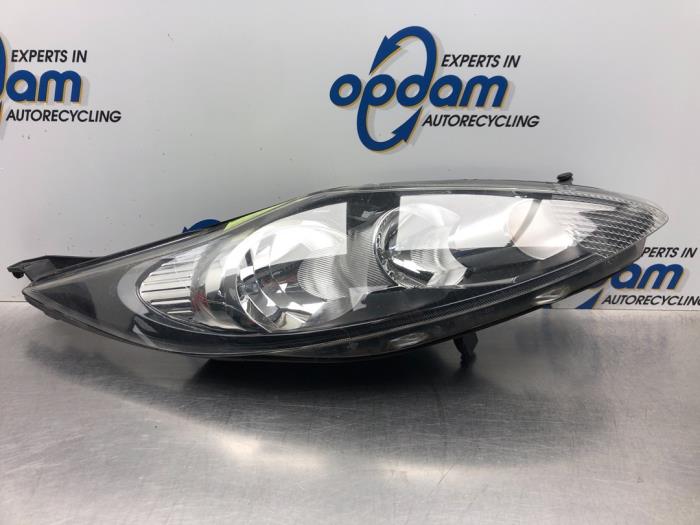 Ford Fiesta Koplampen rechts voorraad Onderdelenlijn.nl Ford Fiesta Koplampen rechts voorraad Onderdelenlijn.nl