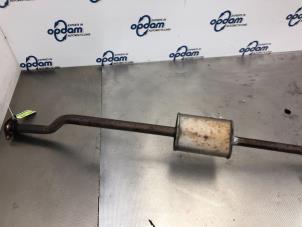 Gebruikte Uitlaat Midden + Einddemper Renault Clio III (BR/CR) 1.2 16V TCe 100 Prijs € 90,00 Margeregeling aangeboden door Gebr Opdam B.V.