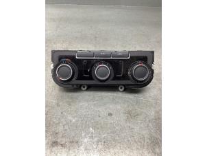 Gebruikte Kachel Bedieningspaneel Volkswagen Caddy IV 2.0 TDI 102 Prijs € 75,00 Margeregeling aangeboden door Gebr Opdam B.V.