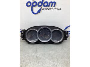 Gebruikte Tellerklok Dacia Logan MCV II/III/Sandero Wagon 0.9 TCE 12V Prijs € 100,00 Margeregeling aangeboden door Gebr Opdam B.V.