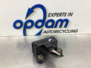 Gebruikte Esp Duo Sensor Renault Scénic III (JZ) 1.9 dCi Prijs € 36,00 Margeregeling aangeboden door Gebr Opdam B.V.