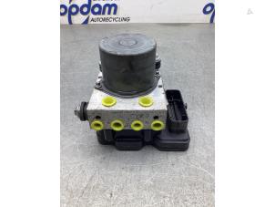 Gebruikte ABS Pomp Renault Kangoo Express (FW) 1.5 dCi 75 FAP Prijs € 181,50 Inclusief btw aangeboden door Gebr Opdam B.V.