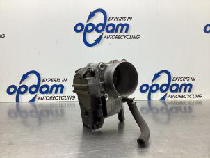 Gebruikte Gasklephuis Mitsubishi Grandis (NA) 2.4 16V MIVEC Prijs € 225,00 Margeregeling aangeboden door Gebr Opdam B.V.