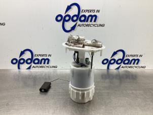 Gebruikte Benzinepomp Peugeot 208 I (CA/CC/CK/CL) 1.2 Vti 12V PureTech 82 Prijs € 68,00 Margeregeling aangeboden door Gebr Opdam B.V.