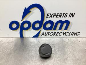 Gebruikte Stuurslot Opel Crossland (X) 1.2 Turbo 12V Prijs € 18,00 Margeregeling aangeboden door Gebr Opdam B.V.