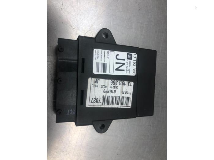 Gebruikte Module Centrale Deurvergrendeling Opel Vectra C GTS 2.2 DIG 16V Prijs € 36,00 Margeregeling aangeboden door Gebr Opdam B.V.