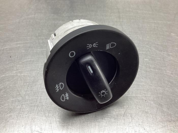 Licht Schakelaar van een Skoda Octavia (1Z3) 1.6 MPI 2005