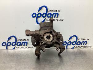 Gebruikte Fusee rechts-voor Opel Astra G (F69) 1.2 16V Prijs € 36,00 Margeregeling aangeboden door Gebr Opdam B.V.