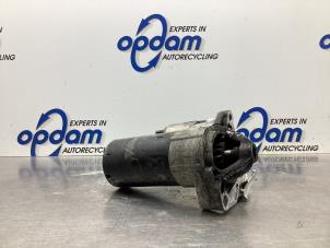 Gebruikte Startmotor Renault Scénic III (JZ) 1.9 dCi Prijs € 36,00 Margeregeling aangeboden door Gebr Opdam B.V.