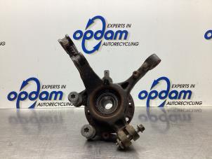 Gebruikte Fusee rechts-voor Opel Corsa F (UB/UH/UP) 1.2 12V 75 Prijs € 180,00 Margeregeling aangeboden door Gebr Opdam B.V.