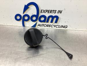 Gebruikte Tankdop Citroen C1 1.0 Vti 68 12V Prijs € 14,00 Margeregeling aangeboden door Gebr Opdam B.V.