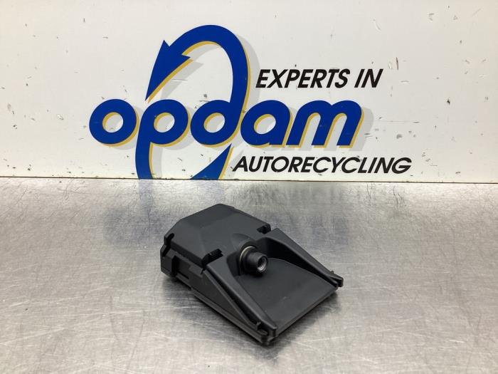 Gebruikte Radar sensor Nissan Micra (K14) 0.9 IG-T 12V Prijs € 350,00 Margeregeling aangeboden door Gebr Opdam B.V.