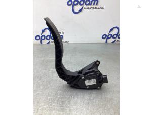 Gebruikte Gaspedaalpositie Sensor Renault Clio IV (5R) 0.9 Energy TCE 90 12V Prijs € 20,00 Margeregeling aangeboden door Gebr Opdam B.V.