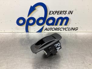 Gebruikte Schakelaar Elektrisch Raam Toyota Corolla Verso (R10/11) 1.8 16V VVT-i Prijs € 14,00 Margeregeling aangeboden door Gebr Opdam B.V.