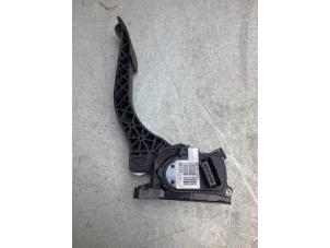 Gebruikte Sensor Gaspedaalpositie Peugeot 308 SW (L4/L9/LC/LJ/LR) 1.6 BlueHDi 120 Prijs € 25,00 Margeregeling aangeboden door Gebr Opdam B.V.