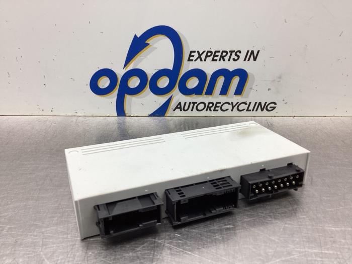 Gebruikte Bodycontrol Module BMW 3 serie Touring (E46/3) 316i 16V Prijs € 90,00 Margeregeling aangeboden door Gebr Opdam B.V.