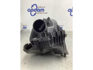 Gebruikte Luchtfilterhuis Opel Mokka/Mokka X 1.4 Turbo 16V 4x2 Prijs € 40,00 Margeregeling aangeboden door Gebr Opdam B.V.