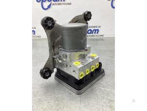 Gebruikte ABS Pomp BMW 5 serie (G30) 520i 2.0 TwinPower Turbo 16V Prijs op aanvraag aangeboden door Gebr Opdam B.V.