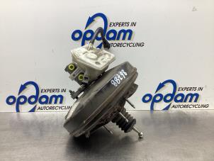 Gebruikte Rembekrachtiger Peugeot 308 SW (4E/H) 1.6 VTI 16V Prijs € 68,00 Margeregeling aangeboden door Gebr Opdam B.V.