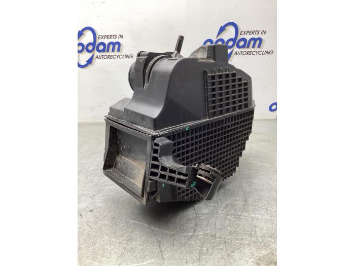 Gebruikte Luchtfilterhuis Dacia Logan MCV II/III/Sandero Wagon 0.9 TCE 12V Prijs € 25,00 Margeregeling aangeboden door Gebr Opdam B.V.
