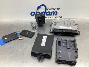 Gebruikte Computer Motormanagement Renault Captur (2R) 1.2 TCE 16V EDC Prijs € 315,00 Margeregeling aangeboden door Gebr Opdam B.V.