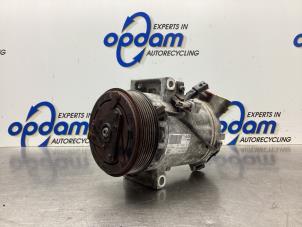 Gebruikte Aircopomp Renault Captur (2R) 1.2 TCE 16V EDC Prijs € 135,00 Margeregeling aangeboden door Gebr Opdam B.V.