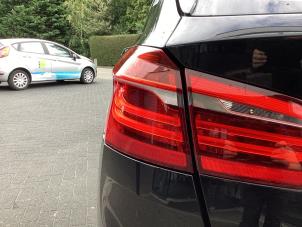 Gebruikte Achterlicht links BMW 2 serie Active Tourer (F45) 218d 2.0 TwinPower Turbo 16V Prijs € 150,00 Margeregeling aangeboden door Gebr Opdam B.V.