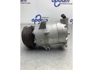 Gebruikte Pomp Airco Ford Kuga II (DM2) 1.5 EcoBoost 16V 150 Prijs € 180,00 Margeregeling aangeboden door Gebr Opdam B.V.