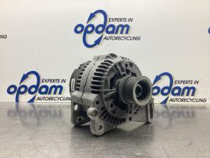 Gebruikte Dynamo Volkswagen Golf III Cabrio Restyling (1E7) 1.8 Prijs € 54,00 Margeregeling aangeboden door Gebr Opdam B.V.