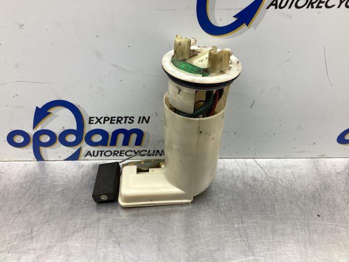 Gebruikte Benzinepomp Citroen Saxo 1.4i SX,VSX Prijs € 45,00 Margeregeling aangeboden door Gebr Opdam B.V.