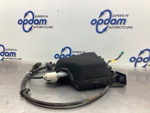 Gebruikte Handrem motor Citroen C4 Grand Picasso (UA) 1.6 HDiF 16V 110 Prijs € 270,00 Margeregeling aangeboden door Gebr Opdam B.V.