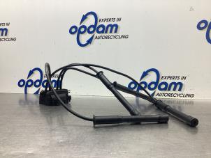 Gebruikte Bobine Renault Clio II (BB/CB) 1.2 16V Prijs € 36,00 Margeregeling aangeboden door Gebr Opdam B.V.