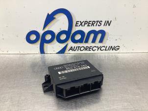 Gebruikte Module PDC Audi A6 Avant (C5) 2.4 V6 30V Prijs € 45,00 Margeregeling aangeboden door Gebr Opdam B.V.