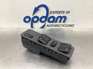 Gebruikte Ruit schakelaar elektrisch Saab 9-3 I (YS3D) 2.0t 16V Ecopower Prijs € 54,00 Margeregeling aangeboden door Gebr Opdam B.V.