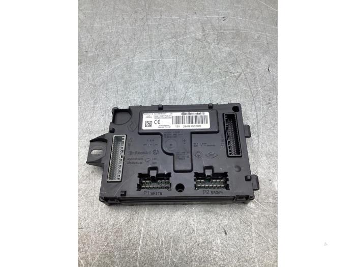 Gebruikte Module Bodycontrol Renault Clio IV Estate/Grandtour (7R) 0.9 Energy TCE 12V Prijs € 50,00 Margeregeling aangeboden door Gebr Opdam B.V.