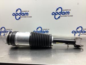 Nieuwe Mac Phersonpoot links-voor Tesla Model S Prijs € 695,75 Inclusief btw aangeboden door Gebr Opdam B.V.