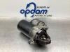 Startmotor van een Opel Zafira (F75) 2.0 16V Turbo OPC 2003