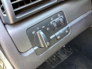 Gebruikte Licht Schakelaar BMW 3 serie Touring (E46/3) 320i 24V Prijs € 25,00 Margeregeling aangeboden door Gebr Opdam B.V.