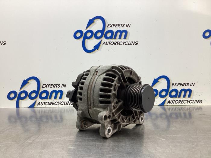 Gebruikte Alternator Audi A3 (8L1) 1.6 Prijs € 90,00 Margeregeling aangeboden door Gebr Opdam B.V.
