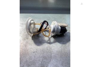 Gebruikte Benzinepomp Audi SQ5 (FYB/FYG) 3.0 TFSI V6 24V Prijs € 250,00 Margeregeling aangeboden door Gebr Opdam B.V.