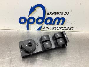 Gebruikte Schakelaar Elektrisch Raam Ford Focus 2 2.0 16V Prijs € 27,00 Margeregeling aangeboden door Gebr Opdam B.V.