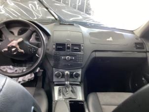 Gebruikte Dashboardkastje Mercedes C (W204) 2.5 C-230 V6 24V Prijs op aanvraag aangeboden door Gebr Opdam B.V.